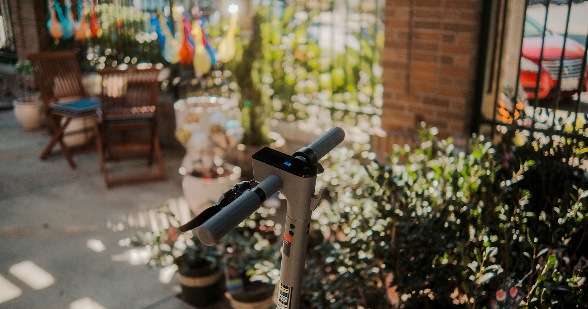 Eco-Friendly Rides: Unveiling the Magic of Cruise Control on E-Scooters 🌿🚀